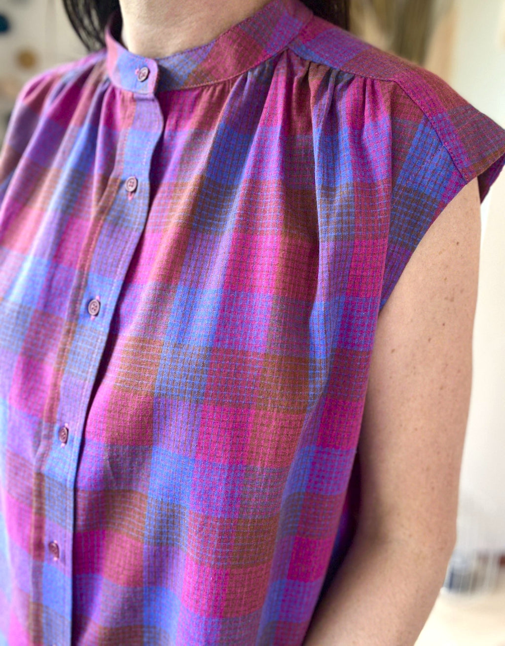 Blouse femme à carreaux fuchsia col mao – SEE U SOON – Neuve