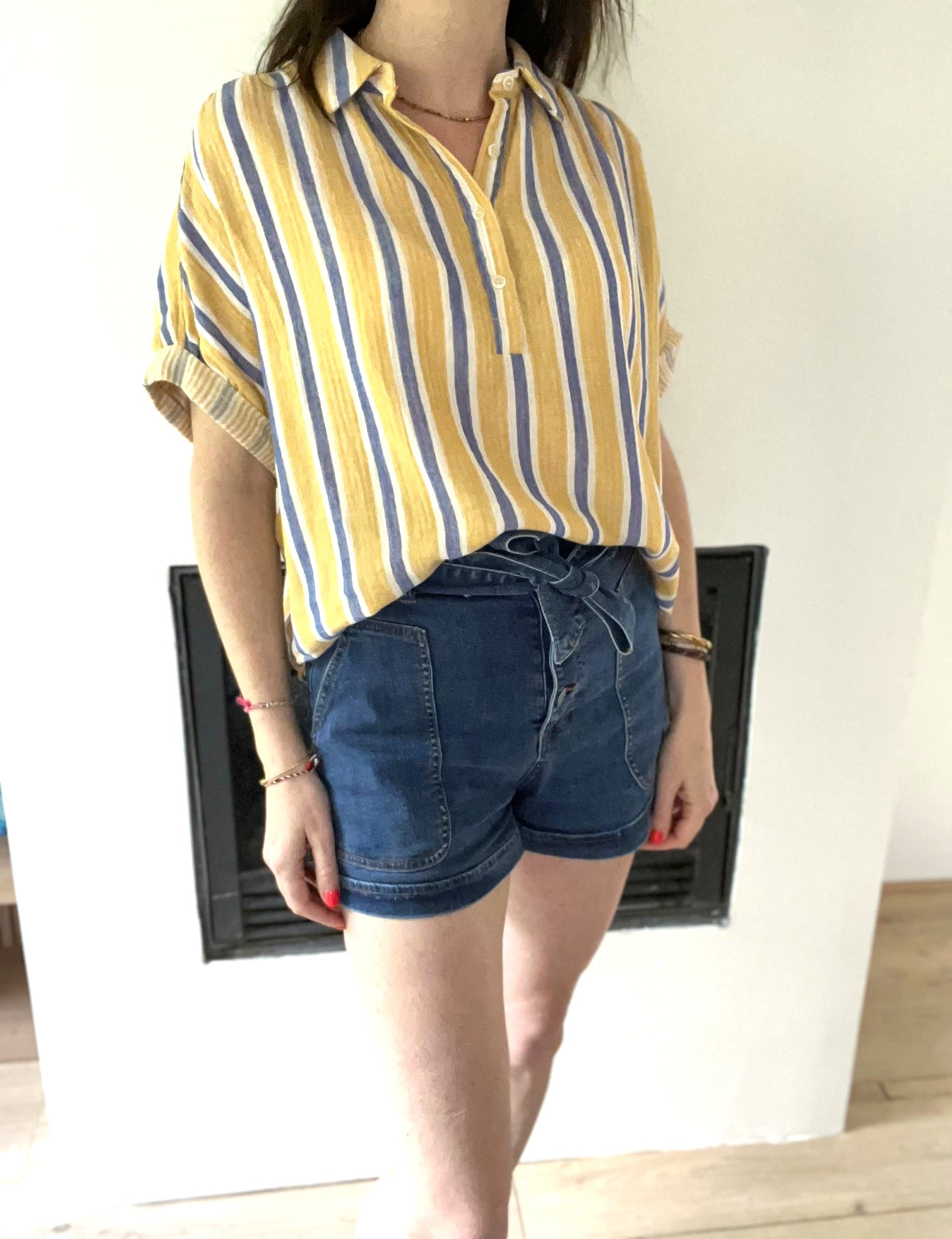 Top en gaze de coton rayé jaune et bleu col chemise THE KORNER - Neuf