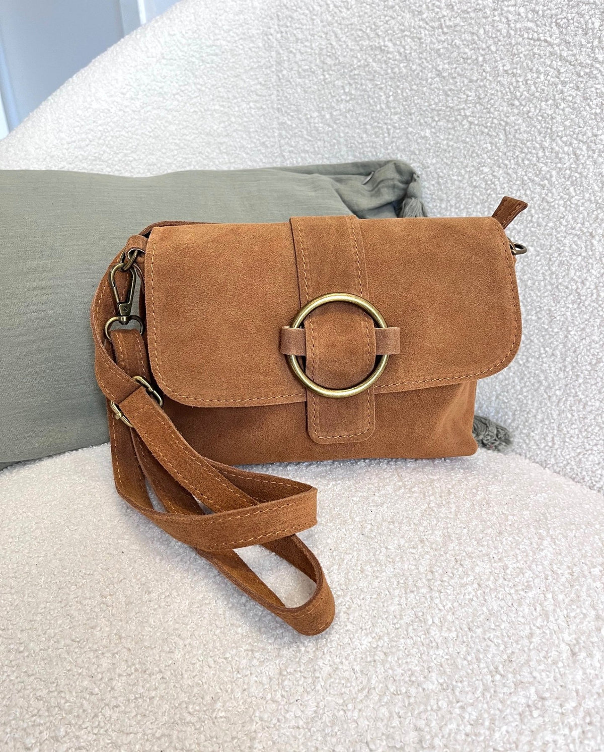 Sac bandoulière en croûte de cuir - 3 coloris – Neuf