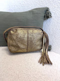 Sac bandoulière cuir doré vieilli PIECES – Seconde main