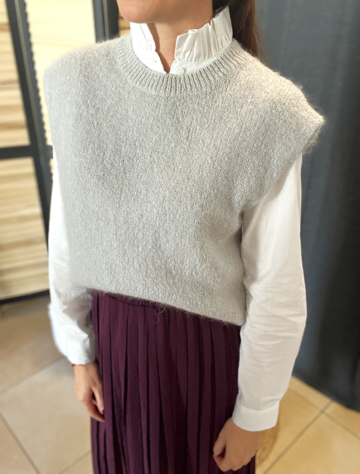 Pull sans manche gris perle MAELYS – Seconde main
