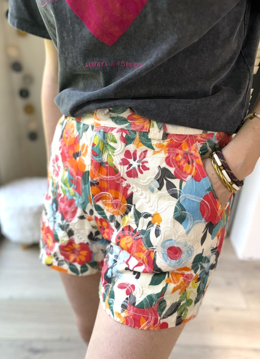 Short fleuri THE KORNER - Neuf