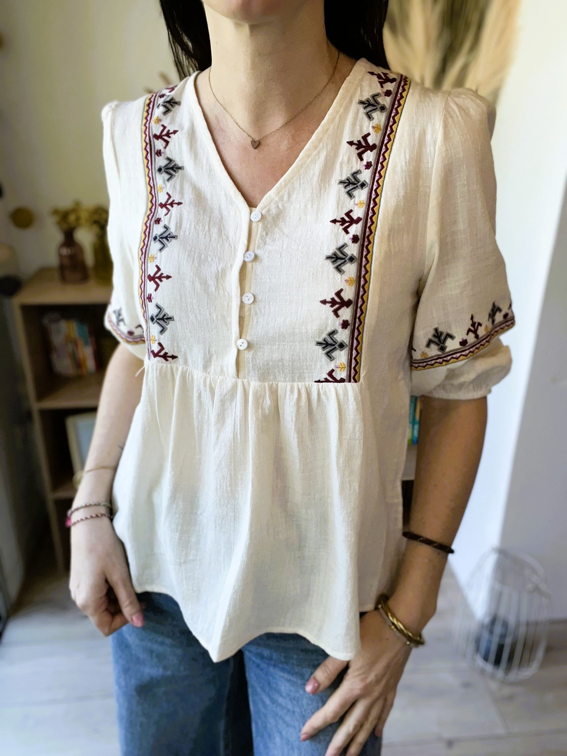 Blouse ecru manches courtes Emmanuelle - Neuve