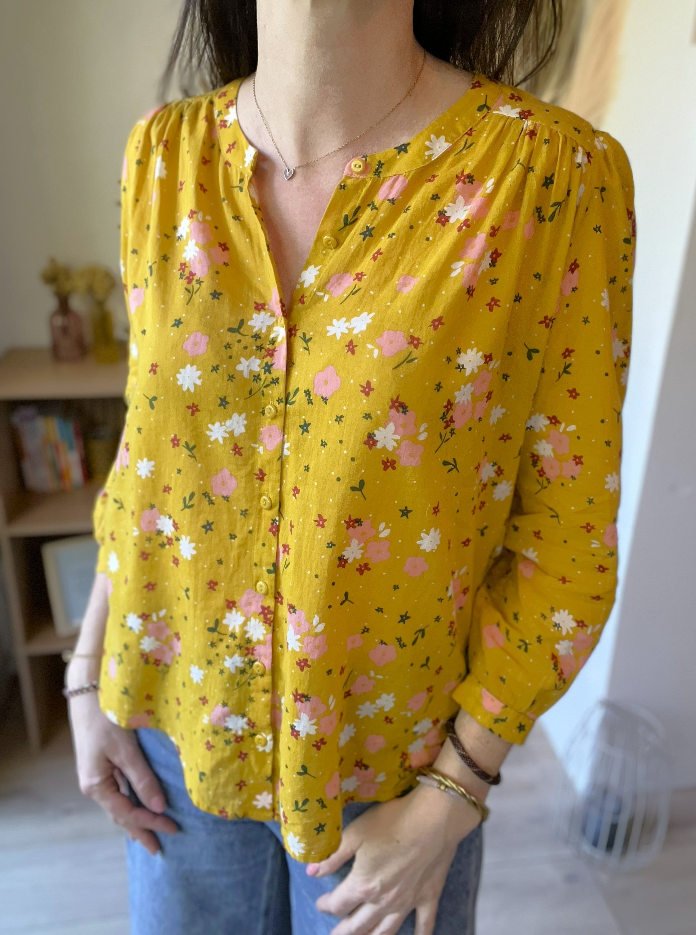 Blouse fleurie jaune DES PETITS HAUTS taille S - Seconde main