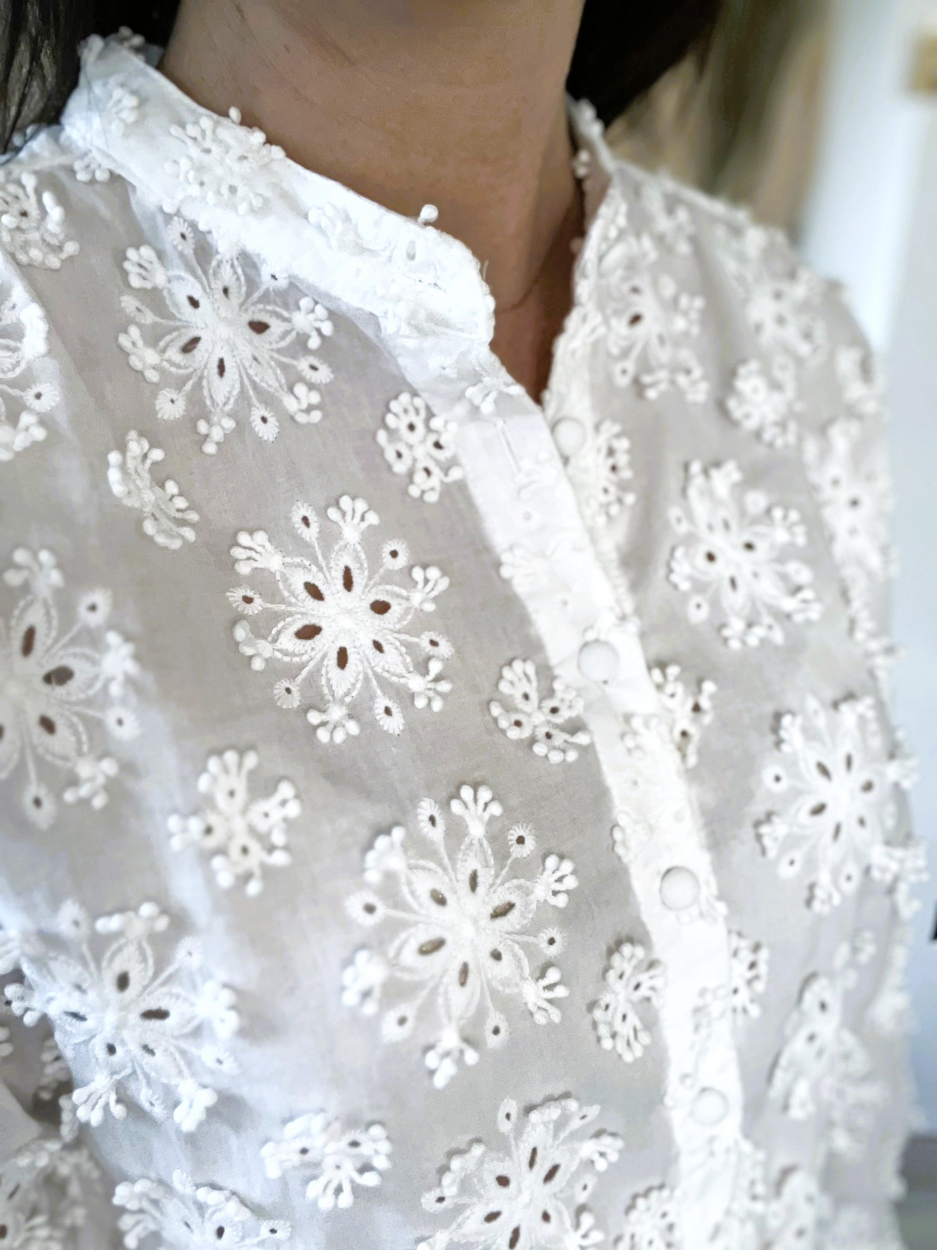 Chemise blanche brodée Lisette - Neuve