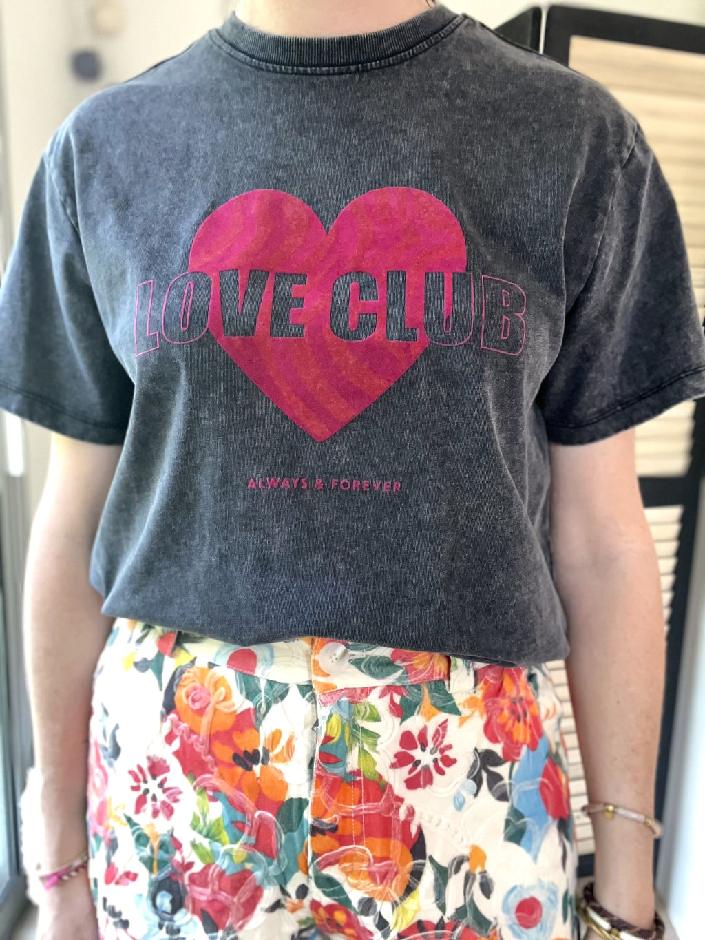 T-shirt gris délavé Love Club - taille - PIECES - Seconde main