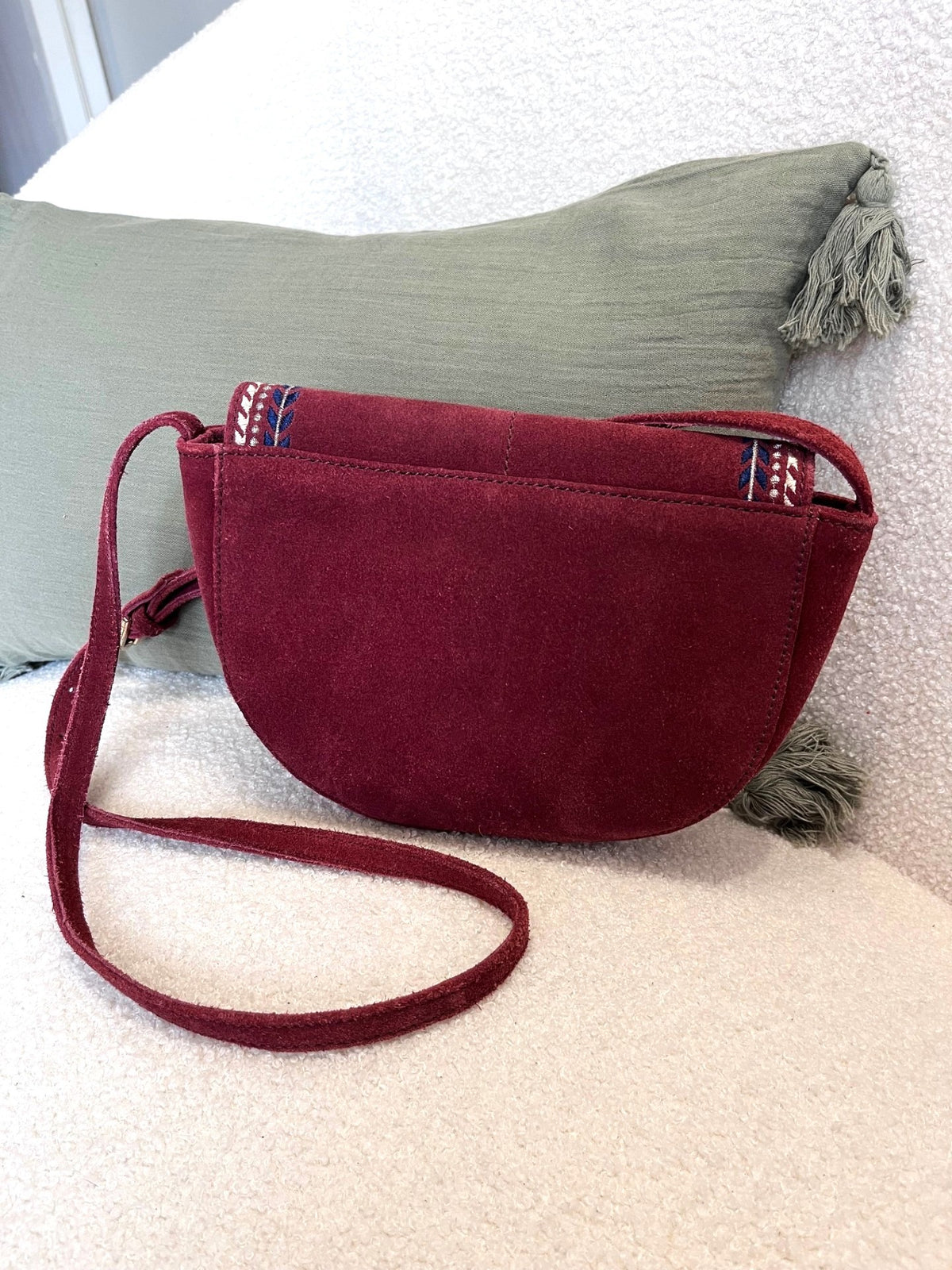 Sac bandoulière cuir bordeaux PETITE MENDIGOTE – Seconde main